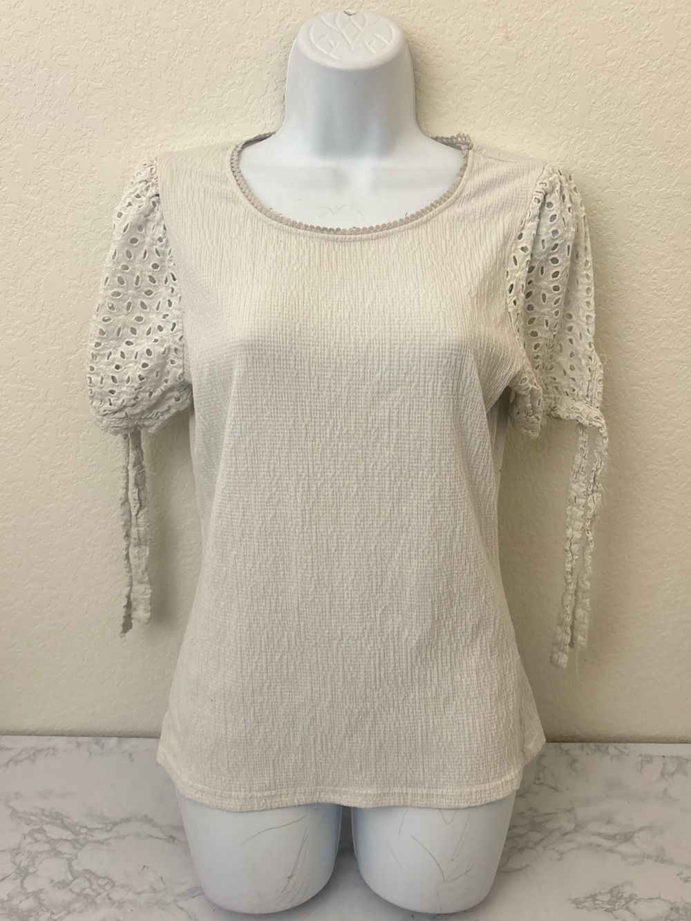 Sweet Wanderer Boho Perforated Long Sleeve Top Women’s M Cream Off White